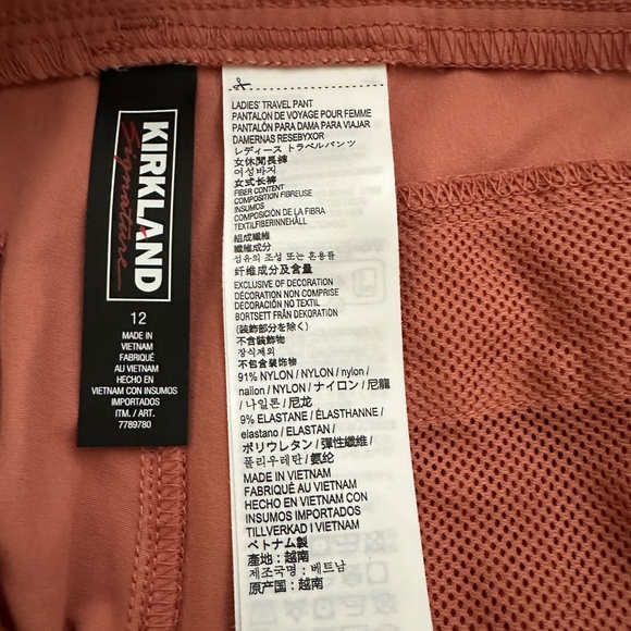 Kirkland Signature women's travel pant, Rose color, Size 12 - Picture 4 of 6